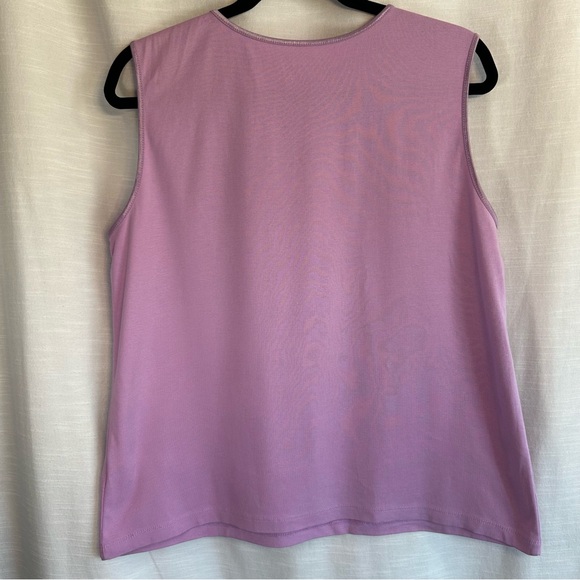 **Sold** - Picture 5 of 9